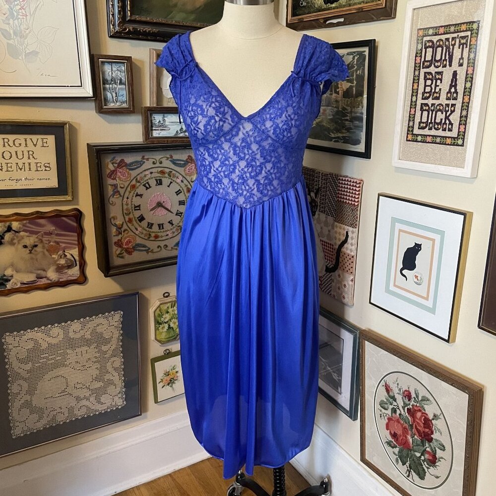 80s Vintage Cinema Etoile Royal Blue Stretch Lace & Nylon Cap Sleeve Nightie M